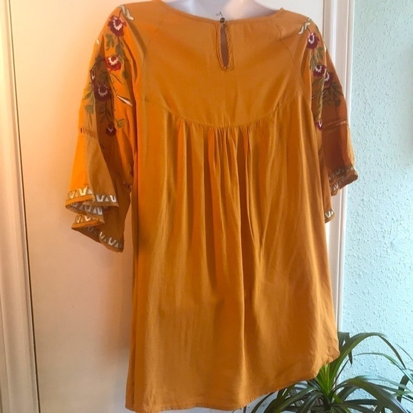 Beautiful Fall Embroidered Top - Picture 9 of 13